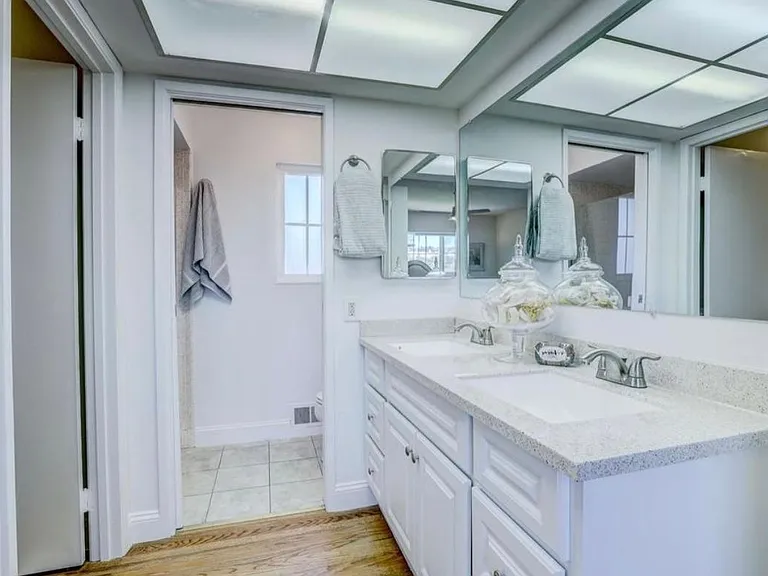 1350 Sumac Cir — Photo 13