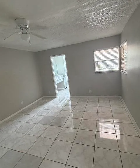 11449 NW 35th St — Photo 27