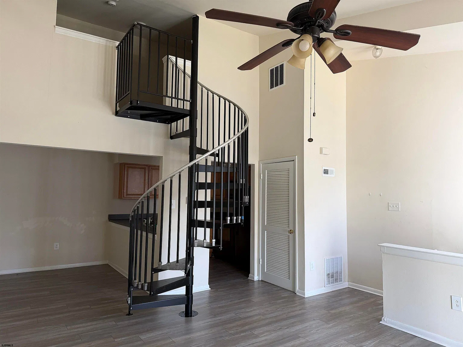 2 bed, 2.0 bath, $2,200 — Photo 3