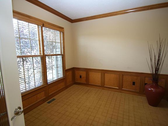4th image of 6367 Spring Run Dr