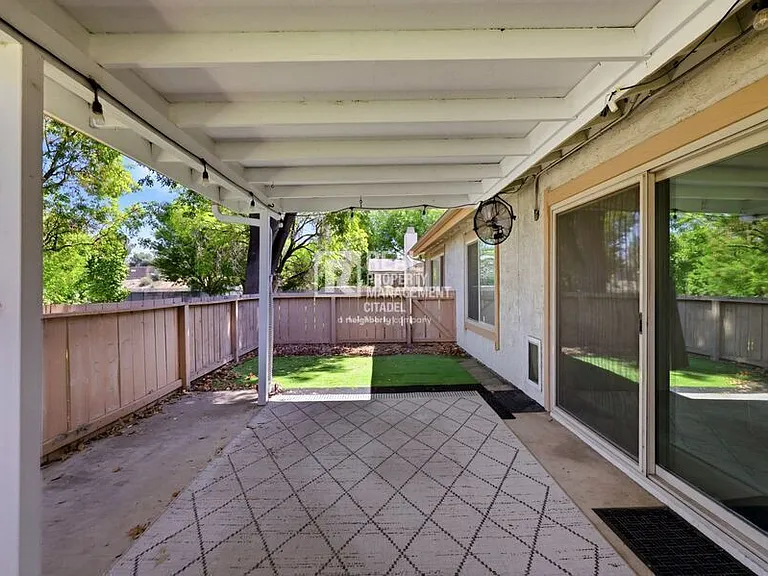 1027 E Palm Ave — Photo 33