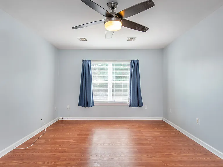 901 Stuyvesant Ave #101 — Photo 11