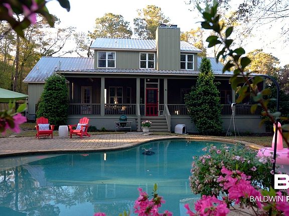 3rd image of 6267 Nelson Dr