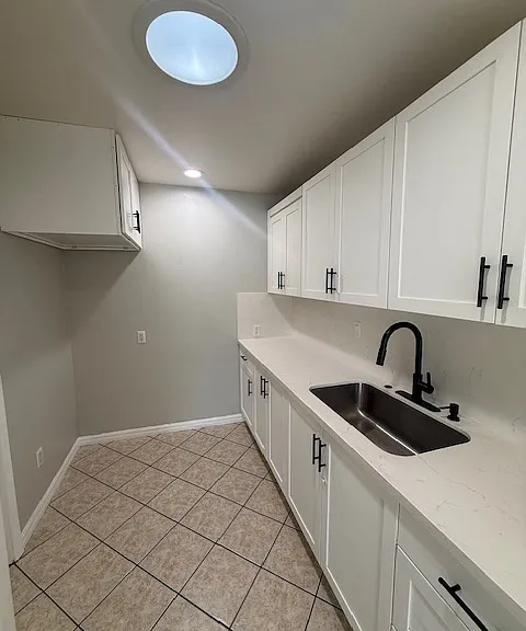 117 N Barbara Ave — Photo 12