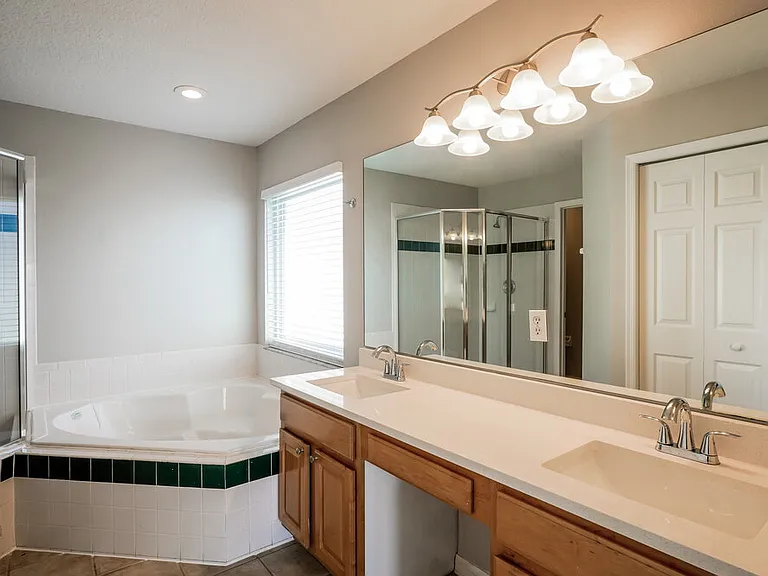 2877 Middleton Cir — Photo 13