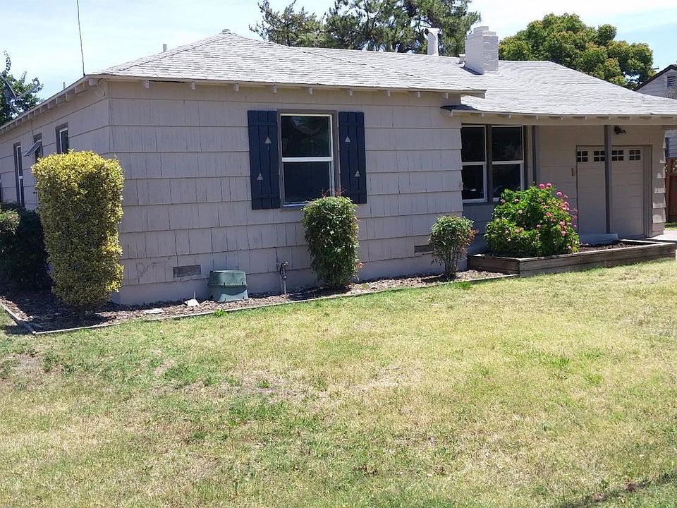 1st image of 2348 Marine Ave