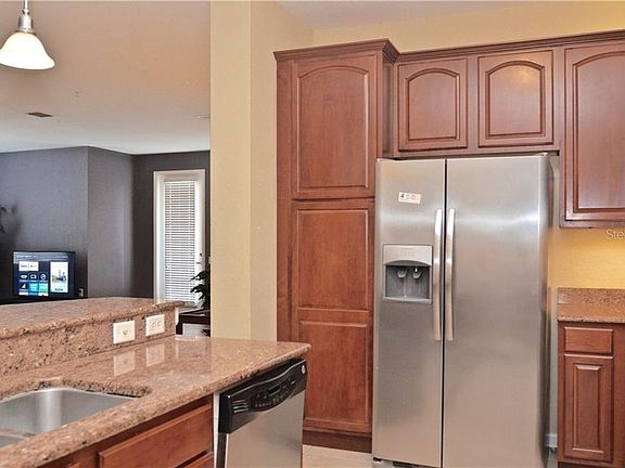 5th image of 4804 Cayview Ave #307