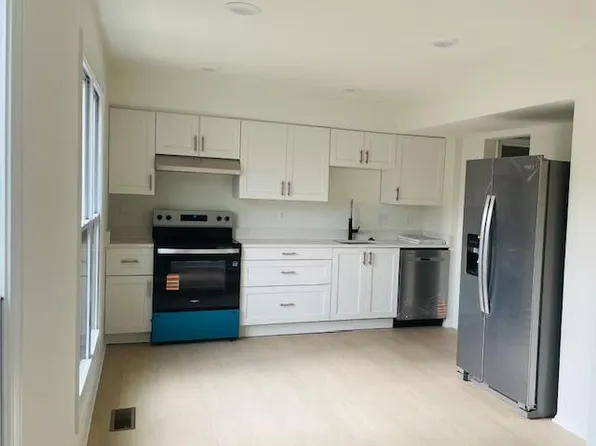 13030 Mill House Ct, Germantown, MD 20874