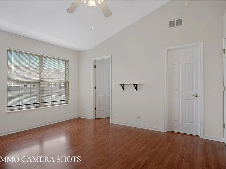 546 Declaration Ln — Photo 22