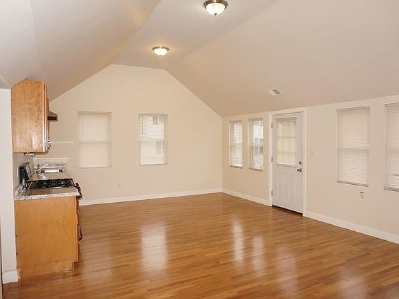2nd image of 14-18 South St