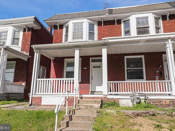 2nd image of 2251 Logan St