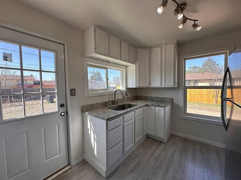 1134 Brighton St #B — Photo 1