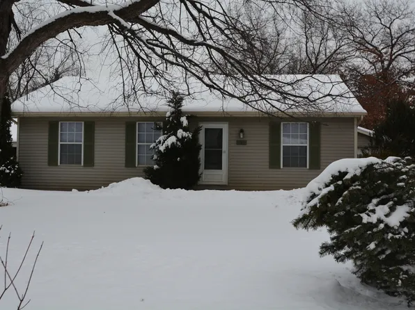 981 Gill Ave, Oxford, MI 48371