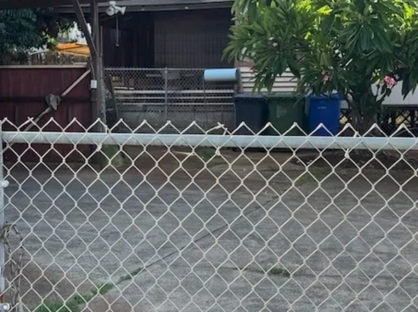 729A 6th Ave #A, Honolulu, HI 96816