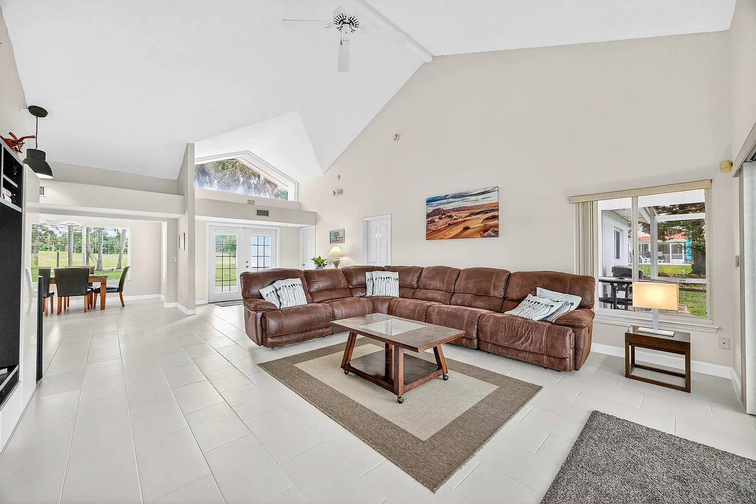 2 bed, 2.0 bath, 1743 sqft, $7,050 — Photo 2