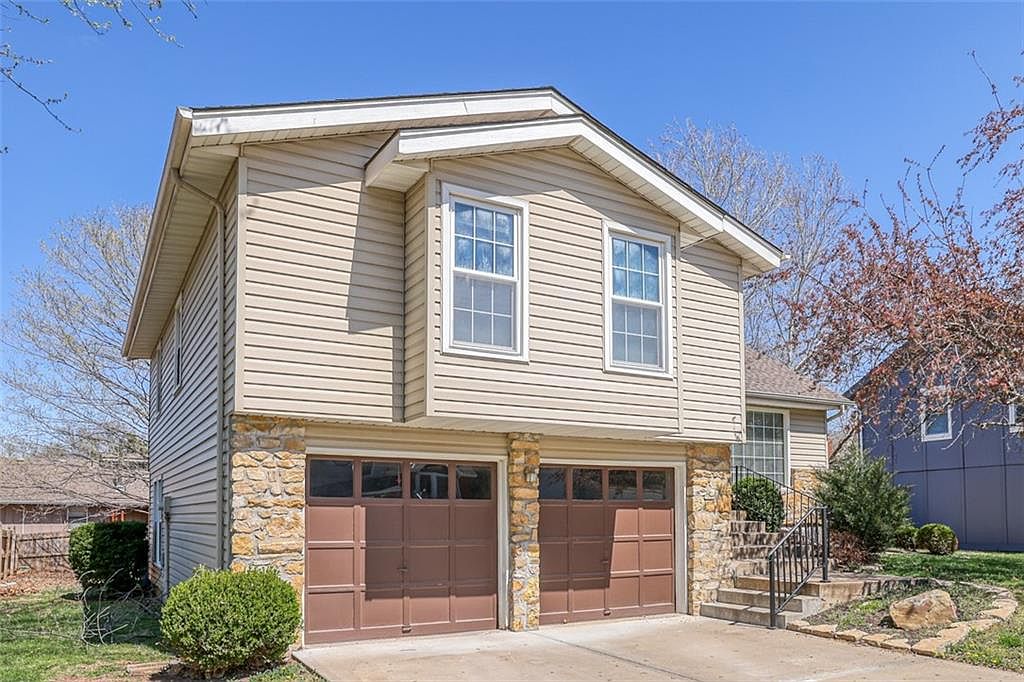 1910 E Sunvale Dr, Olathe, KS 66062 Zillow