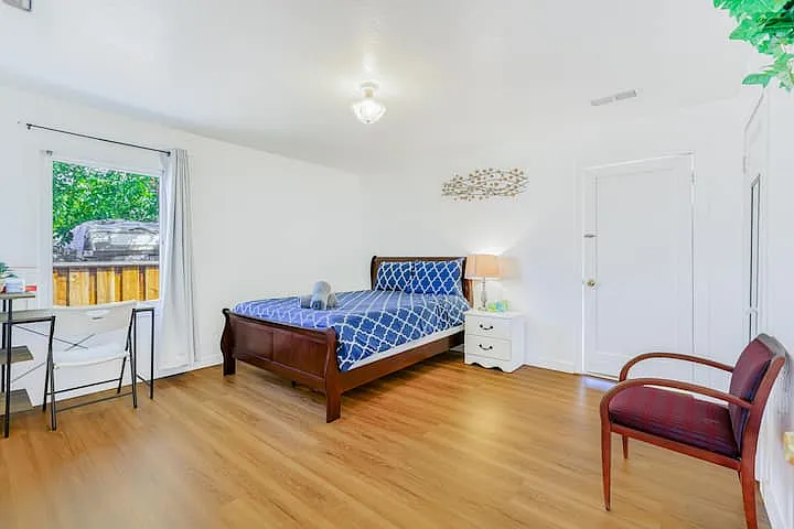 2290 Acacia Dr — Photo 10