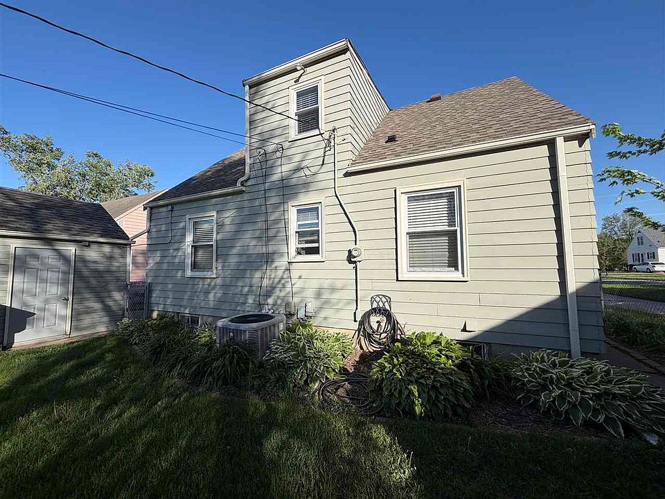 1st image of 2012 Franklin Ave NE