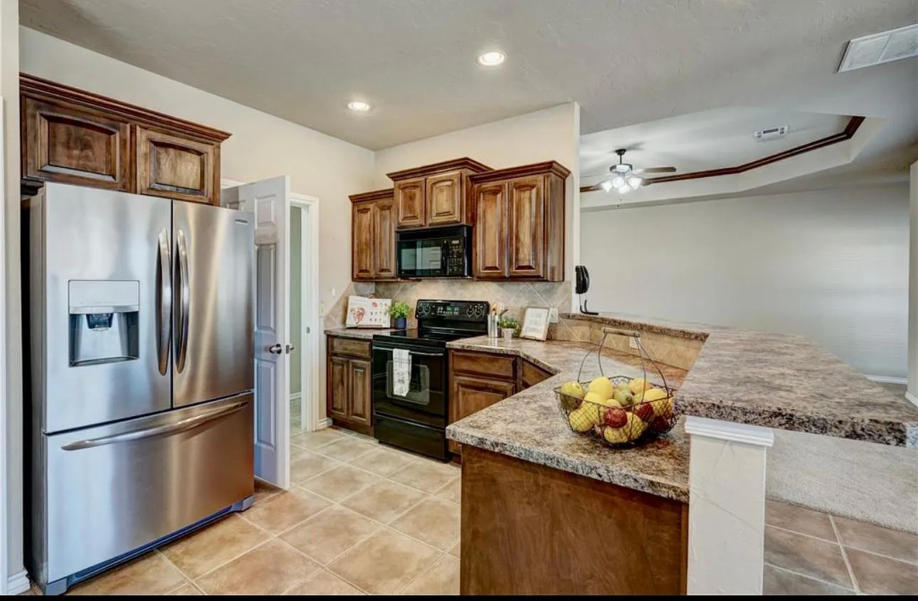 3 bed, 1532 sqft, $1,360 — Photo 4