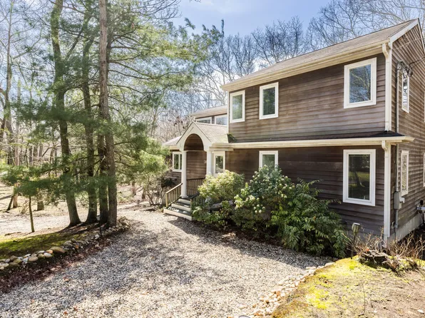 47 Harbor View Dr, East Hampton, NY 11937