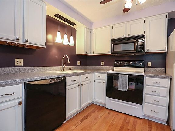 4th image of 106 Jordache Ln