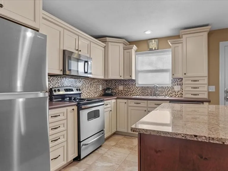1408 S Madison St — Photo 12