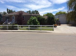 1404 Coburn Ave, Worland, WY 82401