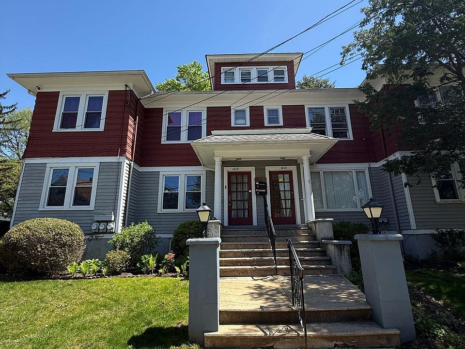 1st image of 1015 Prospect St #2L