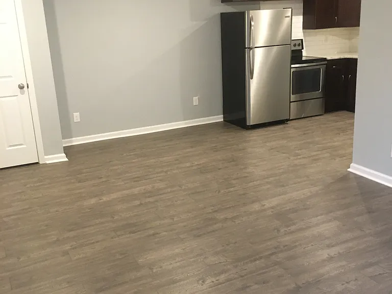 1060 Amsterdam Rd — Photo 3