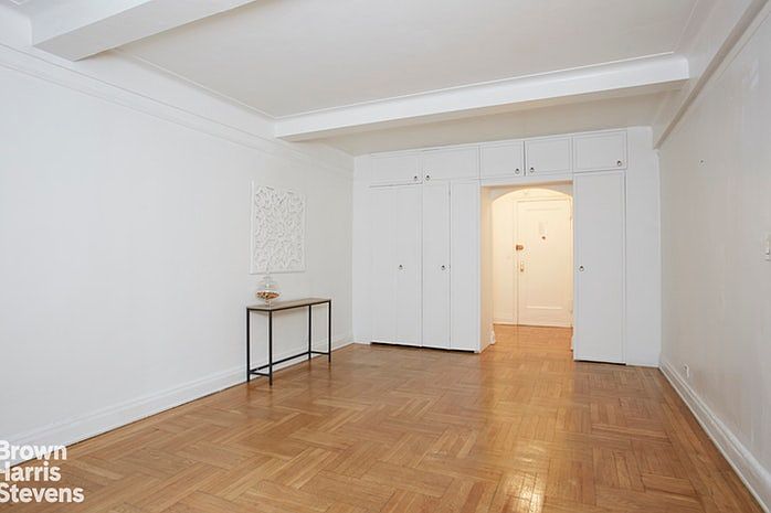 2nd image of 245 E 72nd St APT 6H