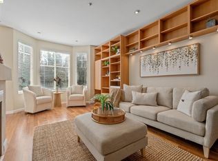280 Caldecott Ln UNIT 225, Oakland, CA