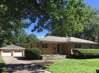 2108 Burlison Dr, Urbana, IL