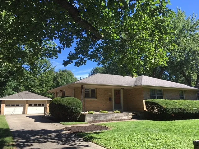 2108 Burlison Dr photo 1