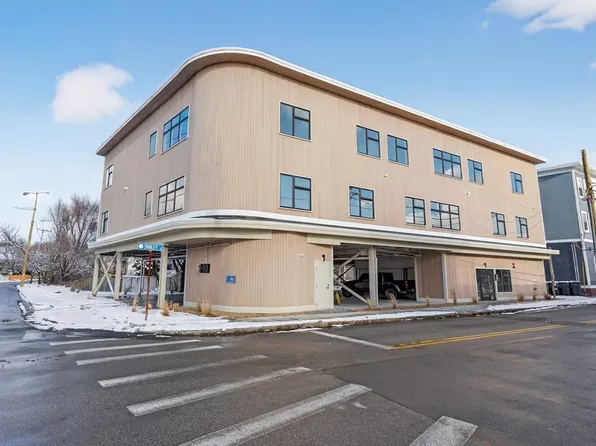 140 Shirley St #240, Winthrop, MA 02152