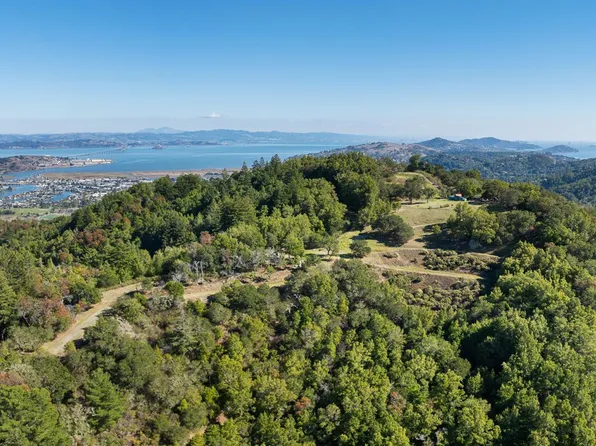 128 Ridgecrest Road, Kentfield, CA 94904