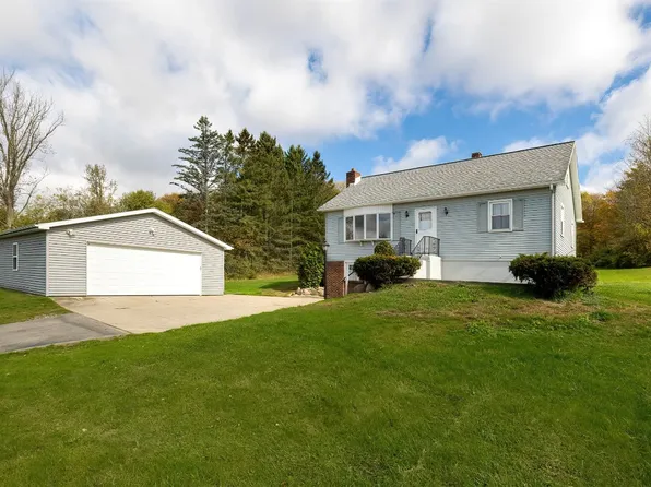 9881 Mark Rd, Erie, PA 16509