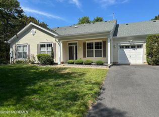 54 Autumntide Dr, Lakewood, NJ 08701