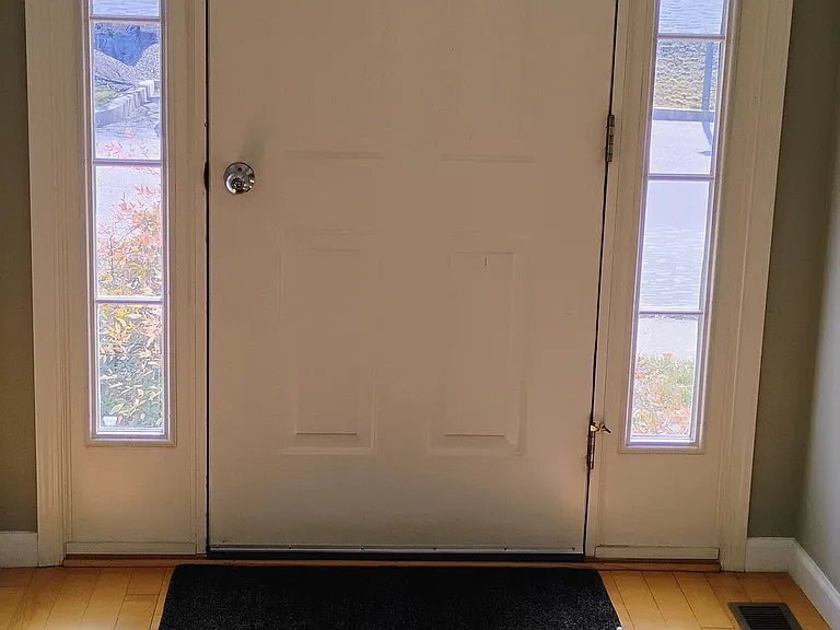 Entry/Foyer