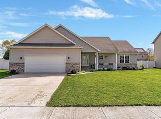 1035 Heritage Dr, Coal City, IL 60416