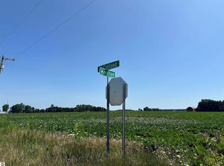 N McClelland Rd, Breckenridge, MI 48615