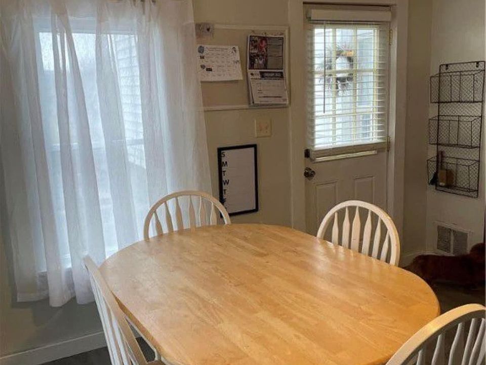 1st image of 1 Porter St