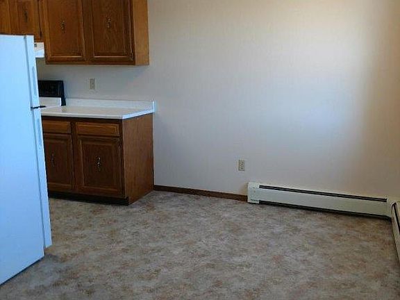 4th image of 130 Bonnie St