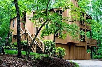 2nd image of 1201 Laurel Summit Dr SE