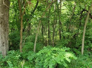 9819 Grandview Rd, Kansas City, MO 64137