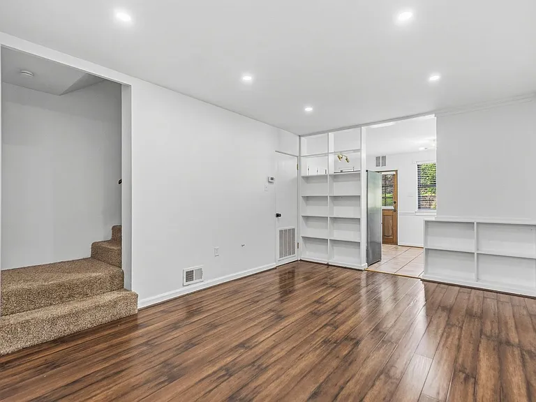 16 Faris Cir — Photo 13