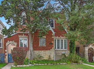 6230 W Fletcher St, Chicago, IL 60634