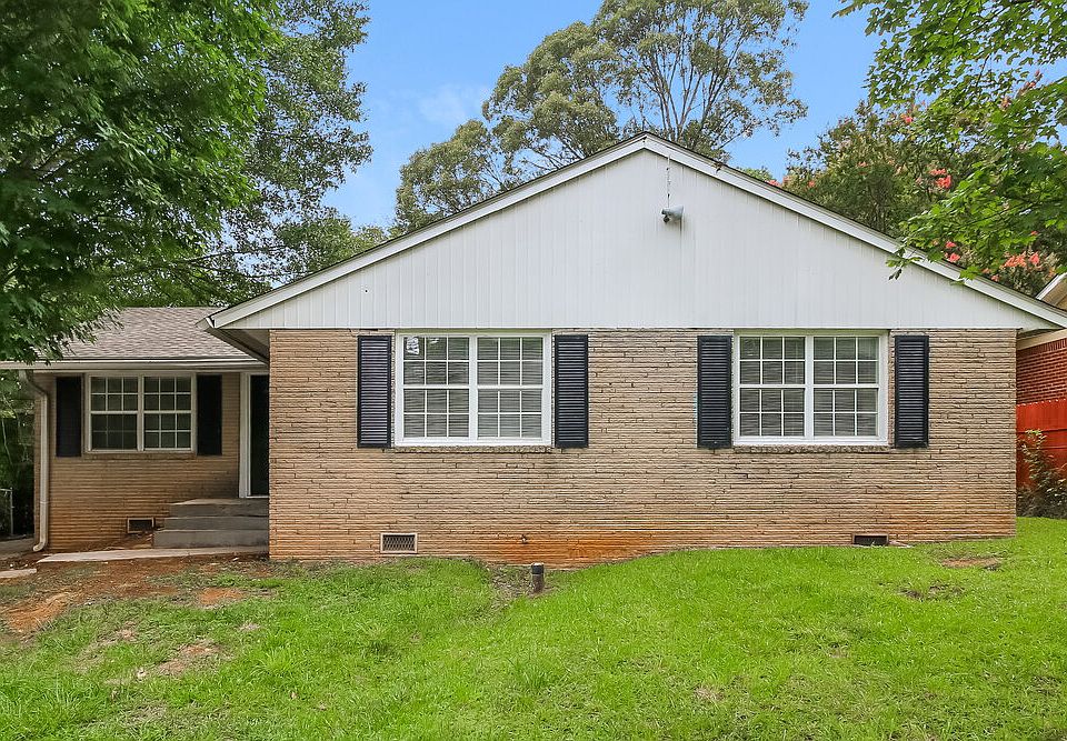 1st image of 558 Wavelyn Way