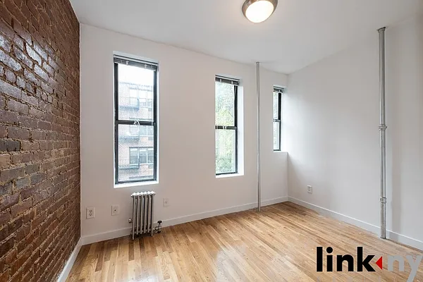 Rented by Link NY Realty | media 15