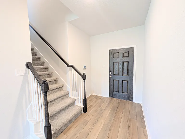 2548 Windle Ln — Photo 6