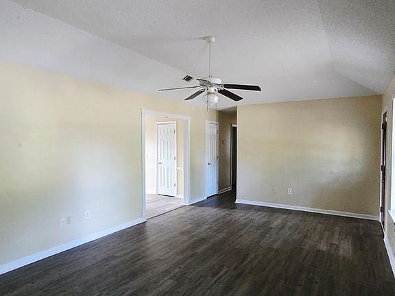 4th image of 218 Kevin Rd